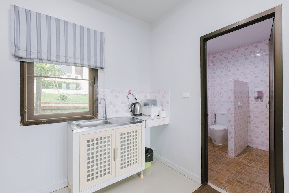 Kataonsea Bungalows Large Bungalow Pool Access Kitchenette 10