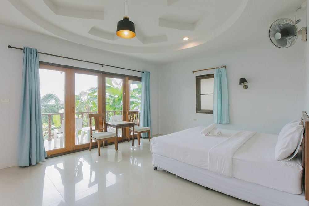 Kataonsea Bungalows Large Bungalow Pool Access Kitchenette 7