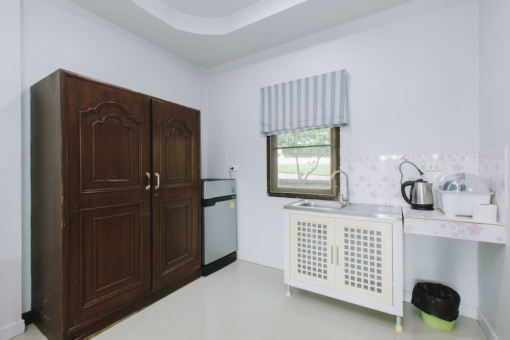 Kataonsea Bungalows Large Bungalow Pool Access Kitchenette 13