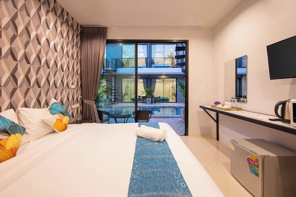 Chanakarn Pool Access Rawai Superior Double or Twin Room, Pool View 7