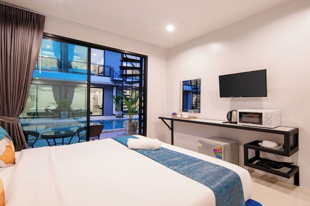 Chanakarn Pool Access Rawai Superior Double or Twin Room, Pool View 6