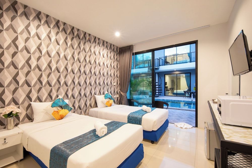 Chanakarn Pool Access Rawai Superior Double or Twin Room, Pool View 8