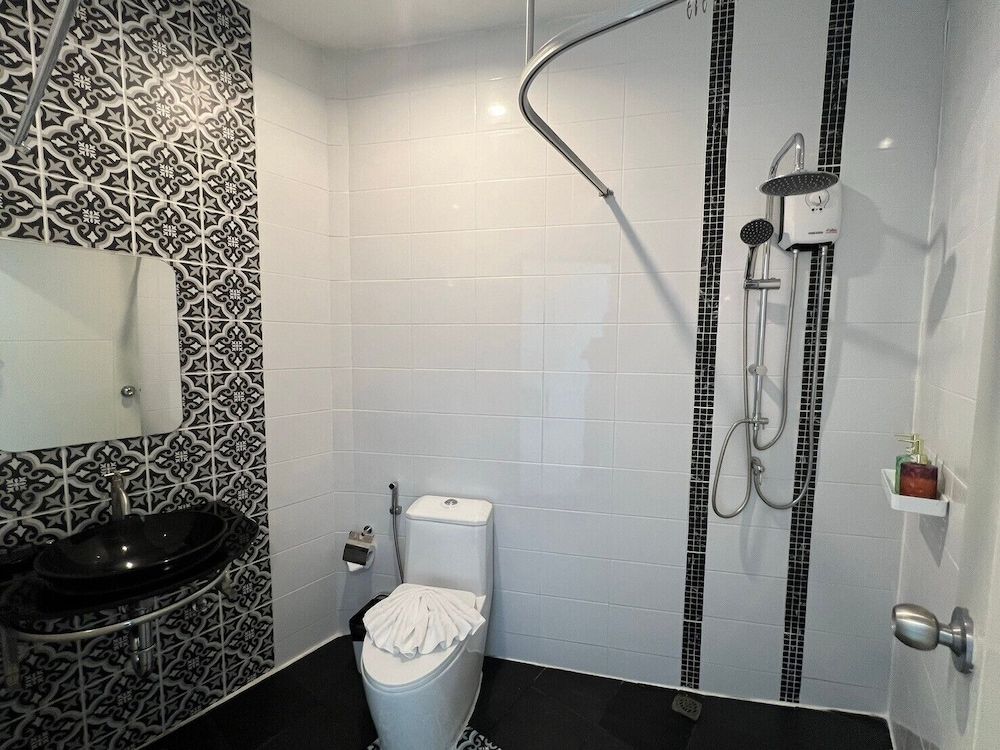 Chanakarn Pool Access Rawai Family Room 9