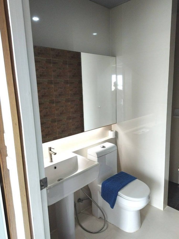 Baan Bangkok 97 Hotel Deluxe Twin Room 7