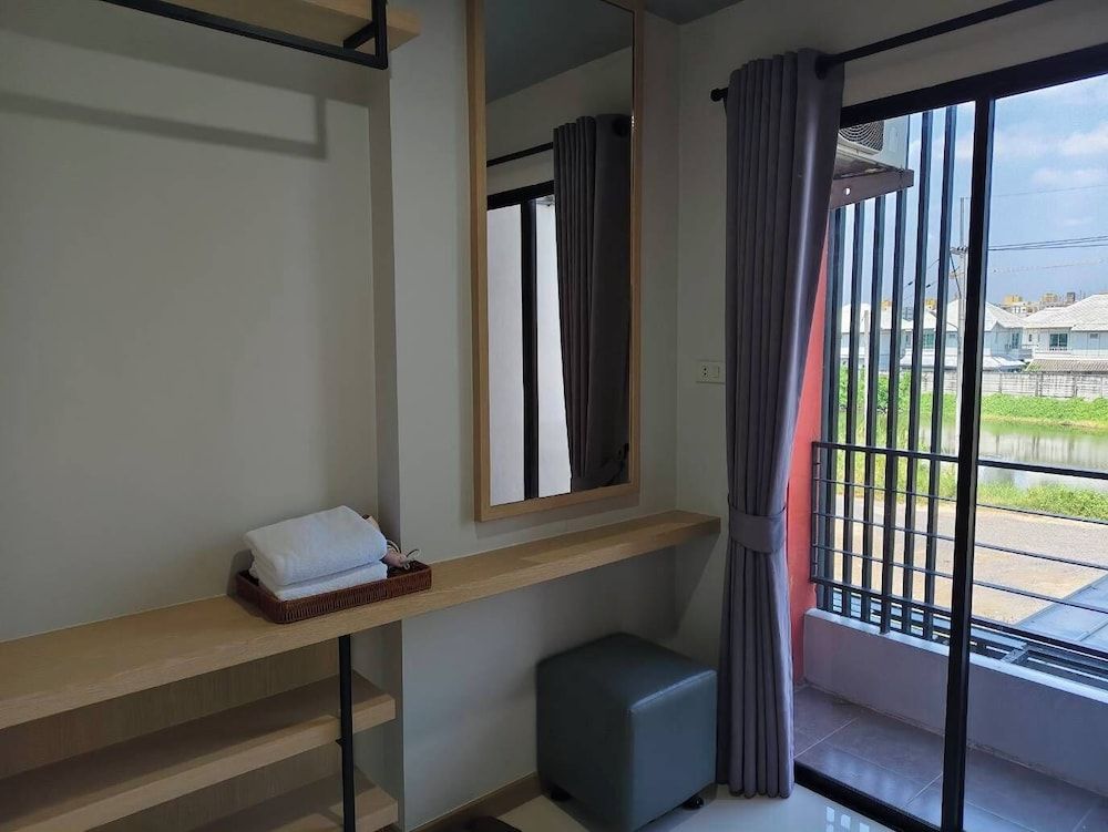 Baan Bangkok 97 Hotel Deluxe King Room 22