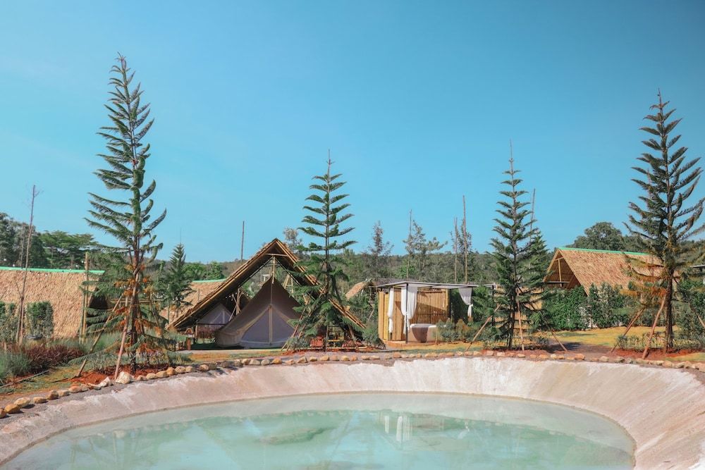 Yellowstone Camps Resort Khao Yai Tent, Lake View 3