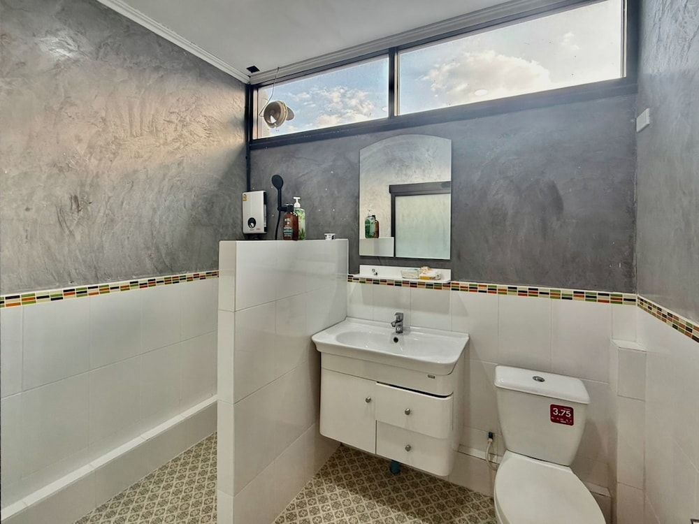 J Park Pakchong Standard Shared Dormitory 3