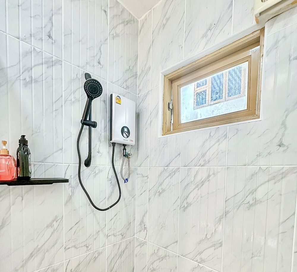 J Park Pakchong Deluxe Room, Garden View 9