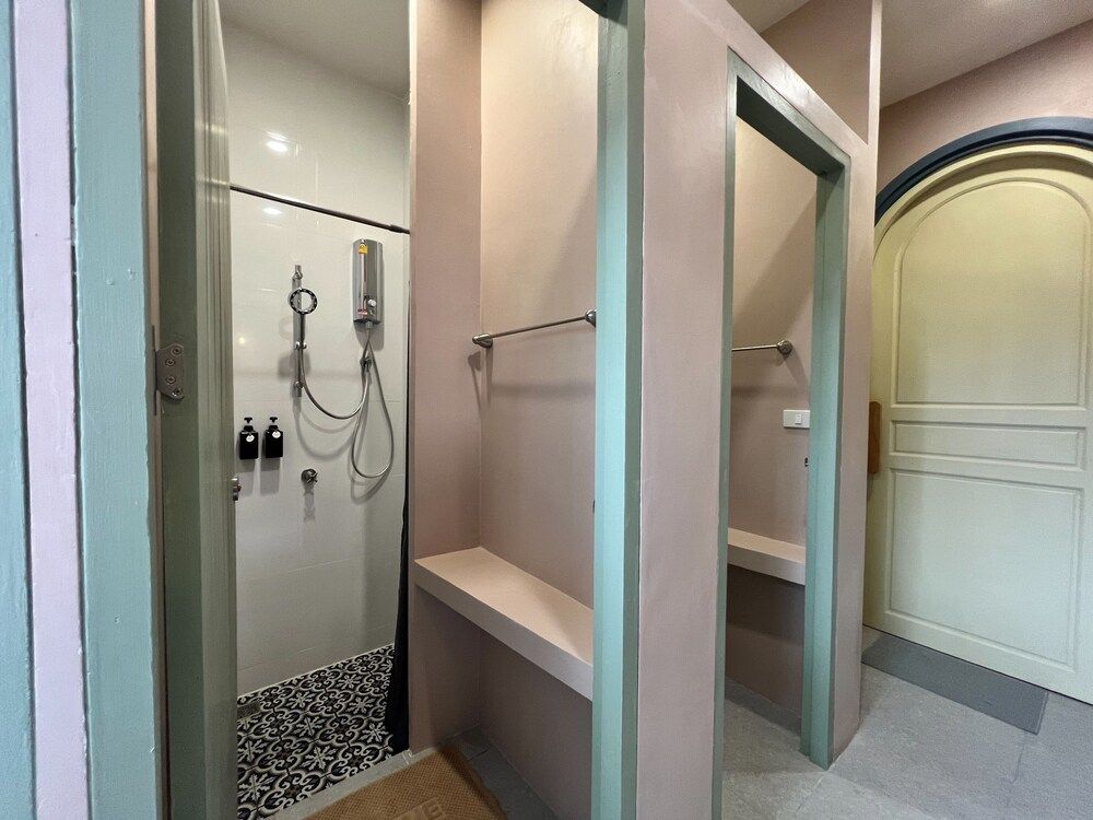 The Sierra Hostel Phuket Economy Shared Dormitory 9