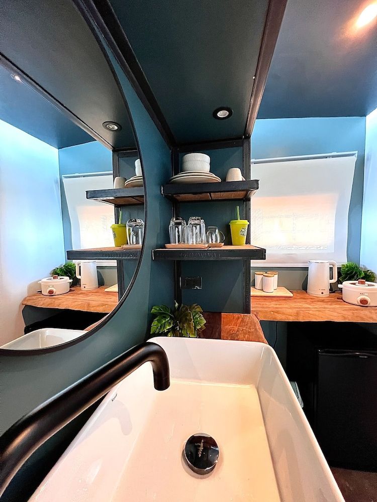 Padel Lodge Koh Chang Deluxe Bungalow, Sea View 13