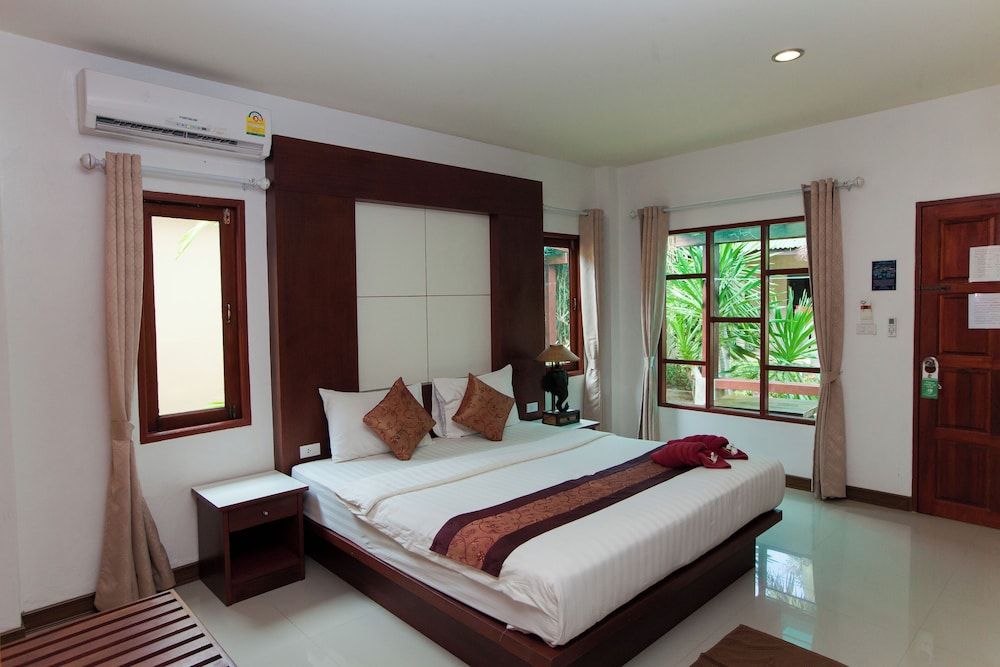 Deluxe Bungalow, Garden View