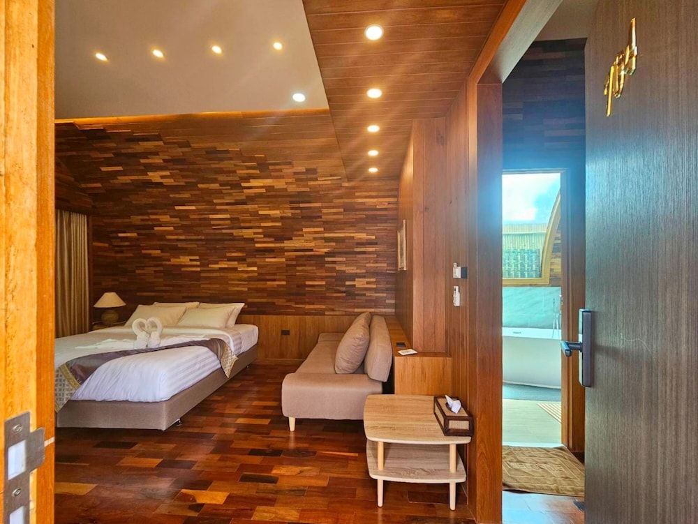 Pang fan Rock & River Resort Executive Room, Balcony, River View 8