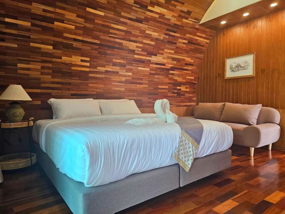 Pang fan Rock & River Resort Executive Room, Balcony, River View 5