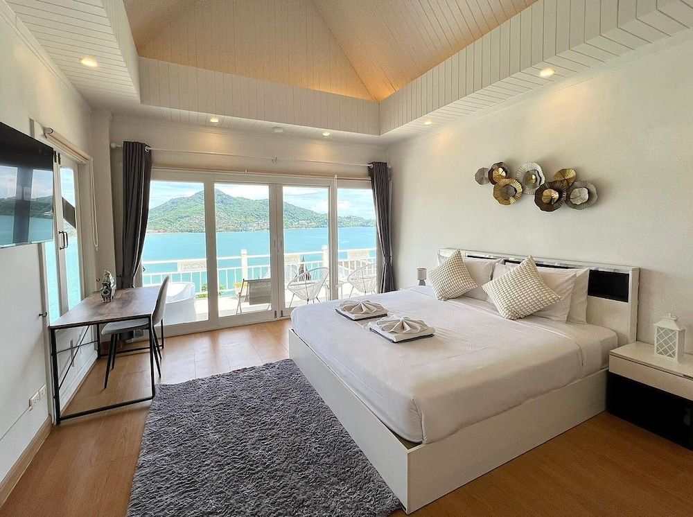 Moonlight Panorama Ocean Villas by RESAVA Panoramic Villa, 3 Bedrooms, Non Smoking, Kitchen 8