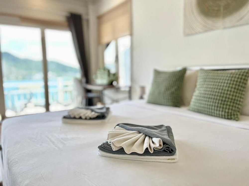 Moonlight Panorama Ocean Villas by RESAVA Panoramic Villa, 3 Bedrooms, Non Smoking, Kitchen 13