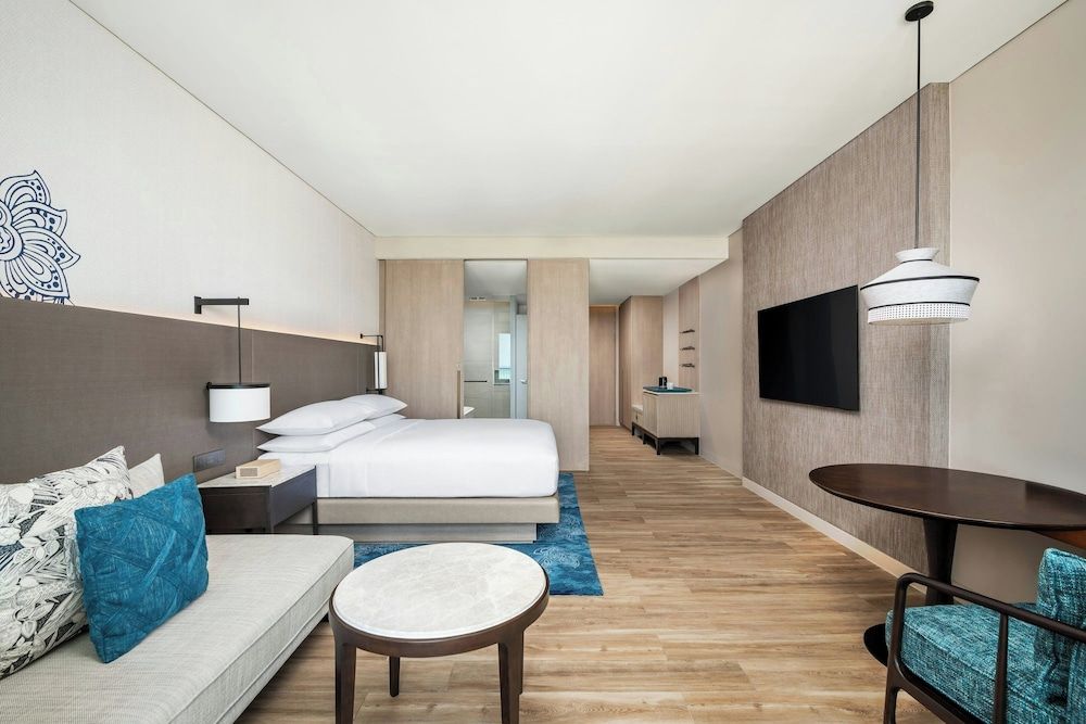 Khao Lak Marriott Beach Resort & Spa Deluxe Room, 1 King Bed, Non Smoking, Ocean View (Balcony)