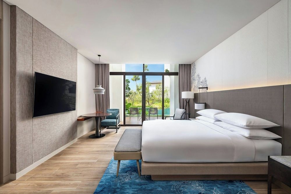 Suite, 1 Bedroom (Pool Access)