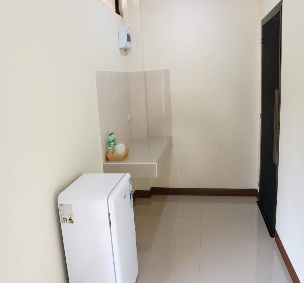 Capital O 75521 Sang Siri Apartment Superior Double Room 10