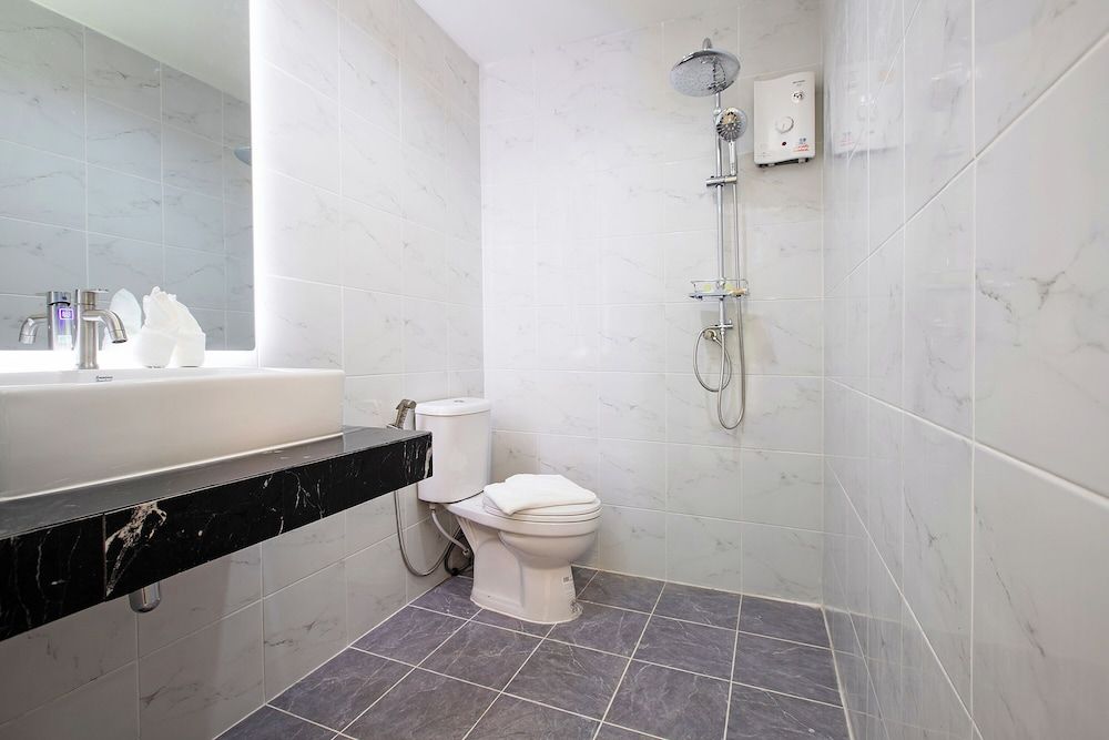 Nariya Bayfront Phuket Premium Villa, Beach View 26