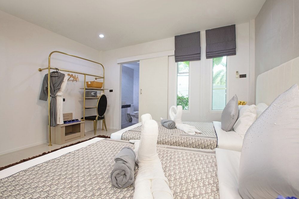 Nariya Bayfront Phuket Premium Villa, Beach View 14