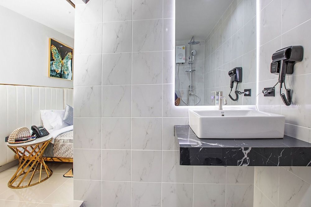 Nariya Bayfront Phuket Exclusive Villa 9