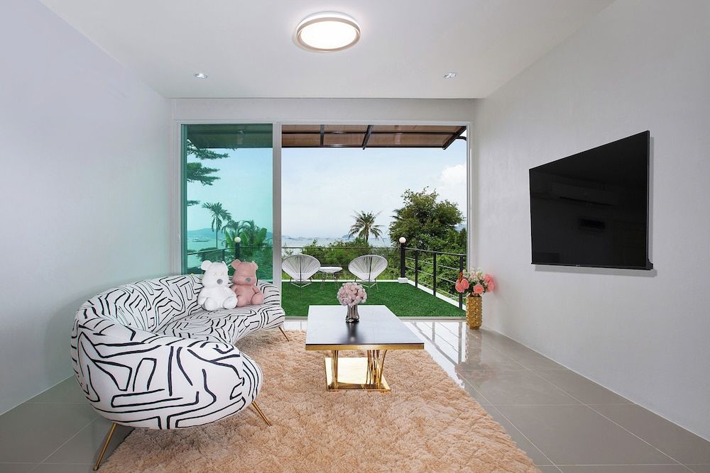 Nariya Bayfront Phuket Premium Villa, Beach View 39
