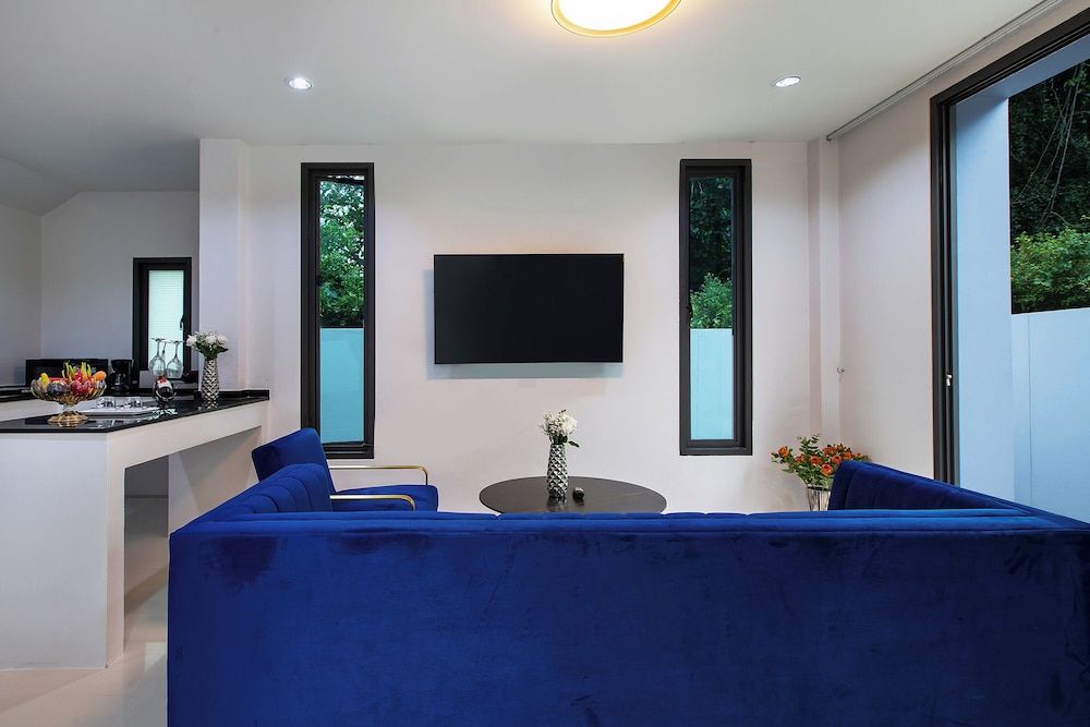 Nariya Bayfront Phuket Grand Villa, Garden View 12