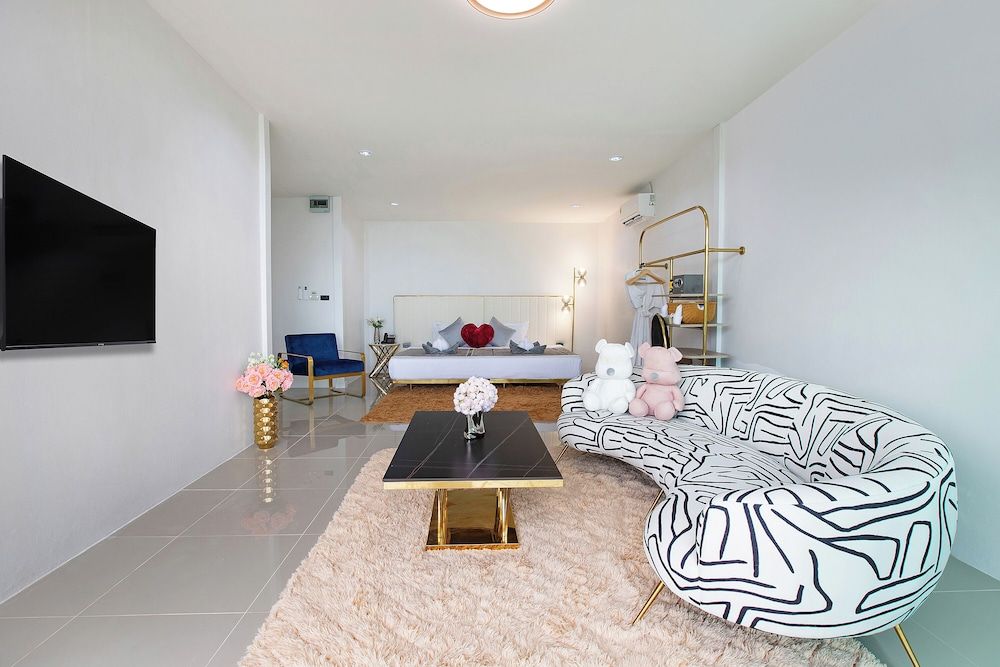 Nariya Bayfront Phuket Premium Villa, Beach View 35