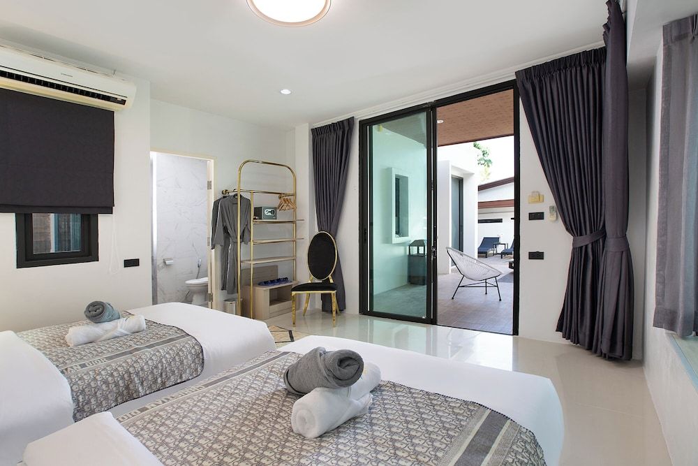 Nariya Bayfront Phuket Exclusive Villa 14