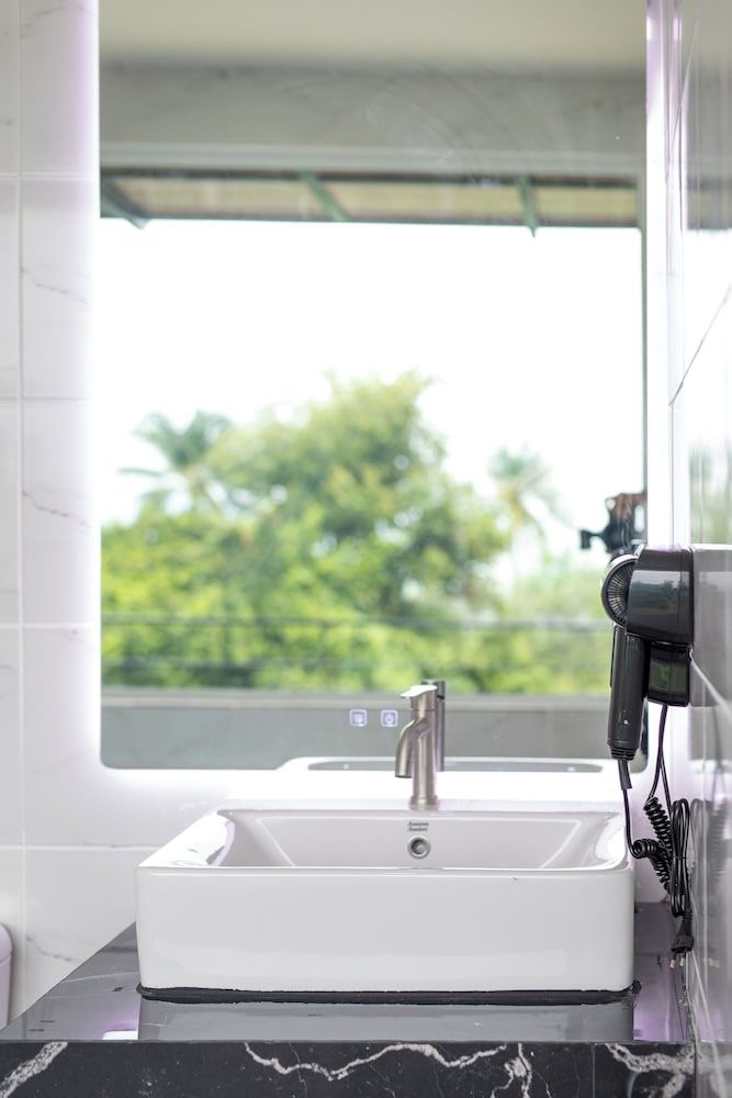 Nariya Bayfront Phuket Premium Villa, Beach View 25