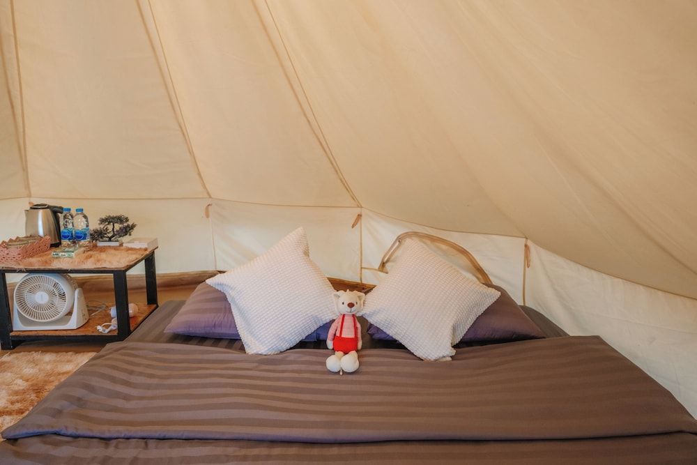 Long Hak Khao Camping Phu Chi Fa Classic Cabin 3