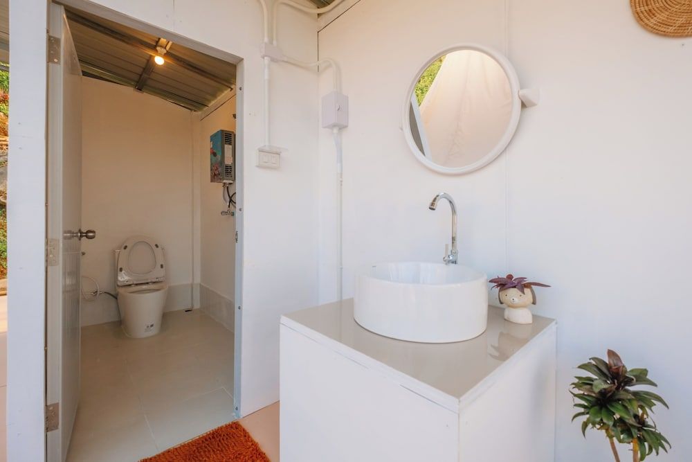 Long Hak Khao Camping Phu Chi Fa Classic Cabin 10