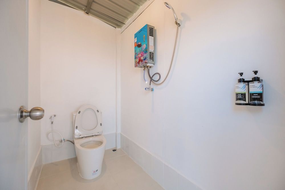 Long Hak Khao Camping Phu Chi Fa Classic Cabin 9