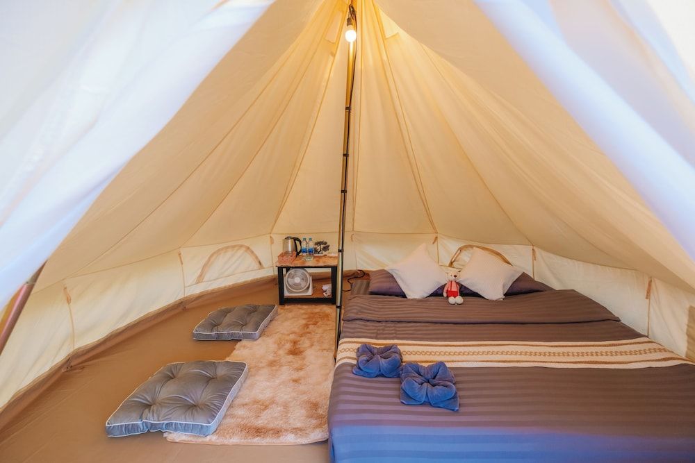 Long Hak Khao Camping Phu Chi Fa Classic Cabin 4