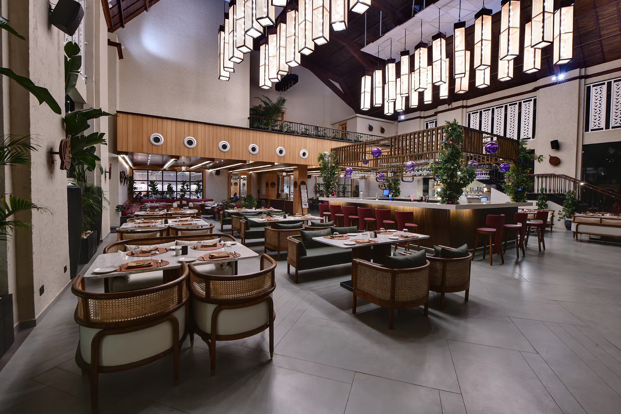 Food & Dining
