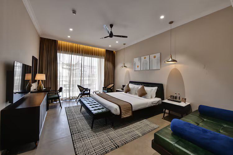 Maira Resort & Convention Center Jr. Suite