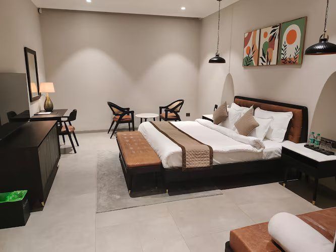 Elite Room