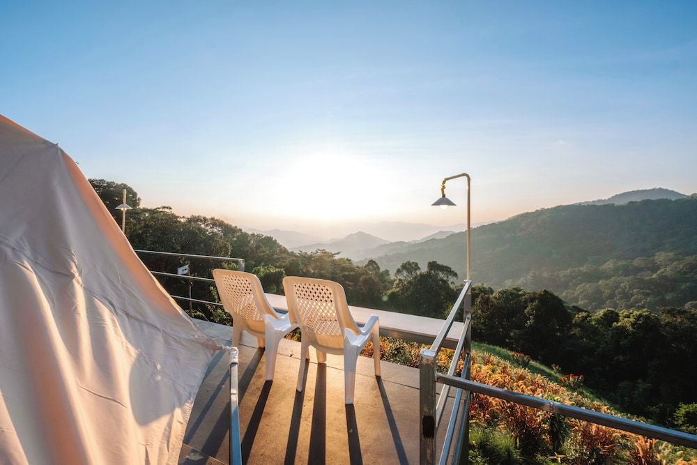 Happy Camp Phuchifa Basic Tent 8