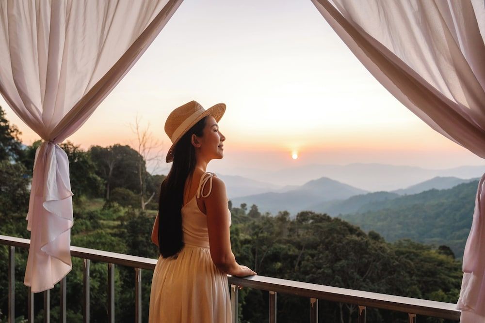 Happy Camp Phuchifa Basic House, Hill View 9