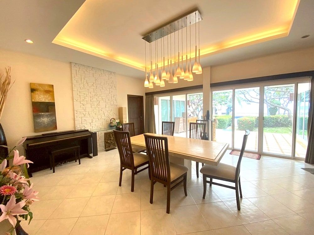 The Memory - 4 Bedrooms Beachfront Pool Villa