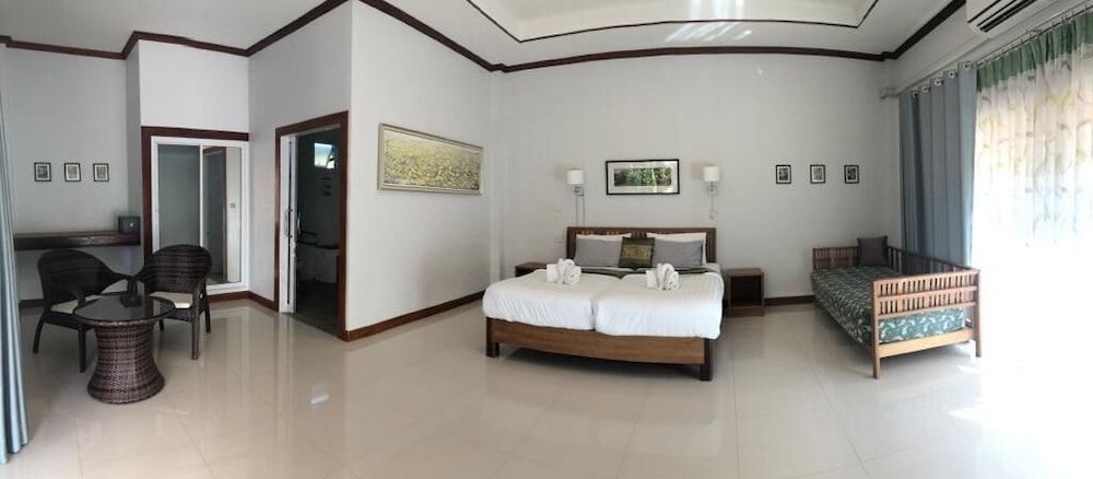 Chang Noi wheelchair accessible resort Studio Suite, Accessible 2