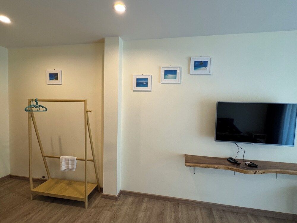 DOI LUANG SCENE Deluxe Double Room, 1 King Bed, Balcony, Mountain View 10