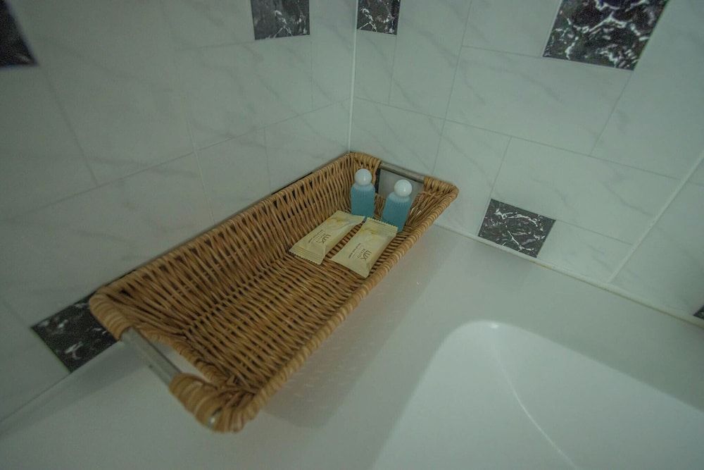 Roomquest Utopia Kata and Residence Basic Double Room, Non Smoking 5