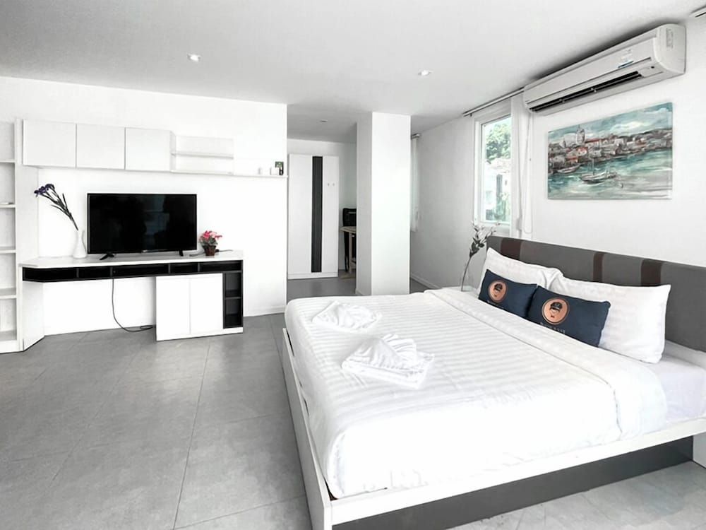 Roomquest Utopia Kata and Residence