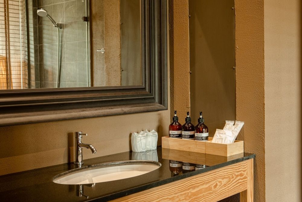 Historykan Kanchanaburi Hotel Deluxe Double Room, Non Smoking, River View 5