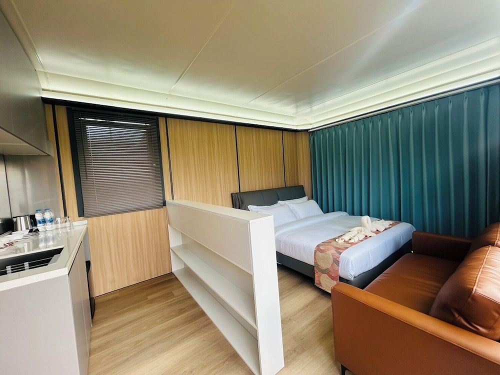 Space House Hotel Phuket Superior Studio 5