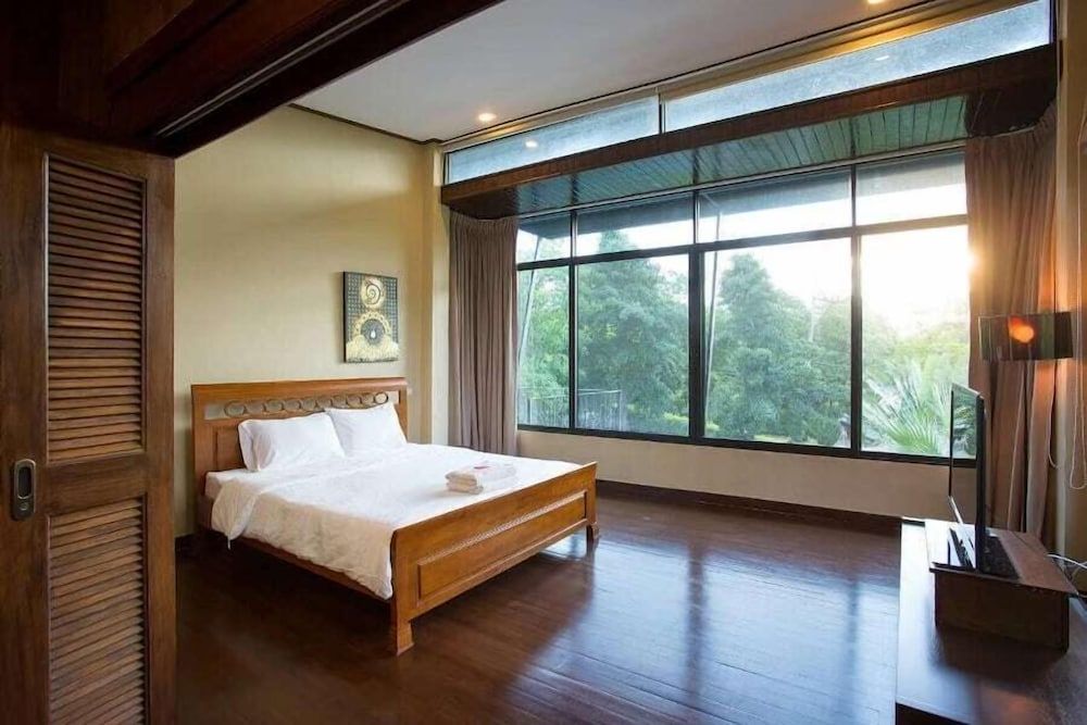 Basic Villa, Hill View