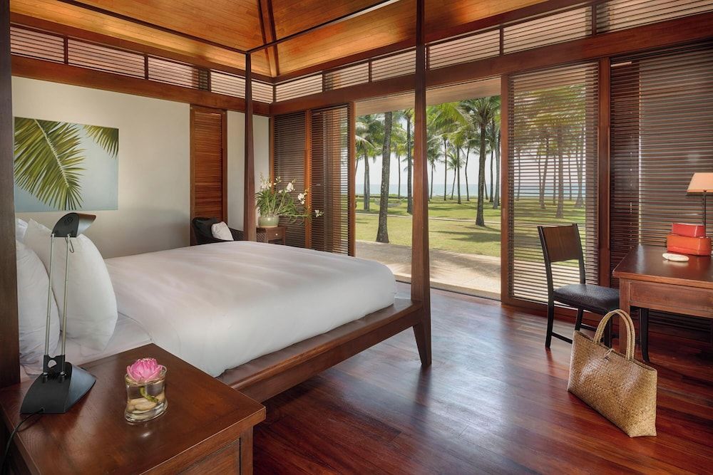 Villa (6 Bedrooms)