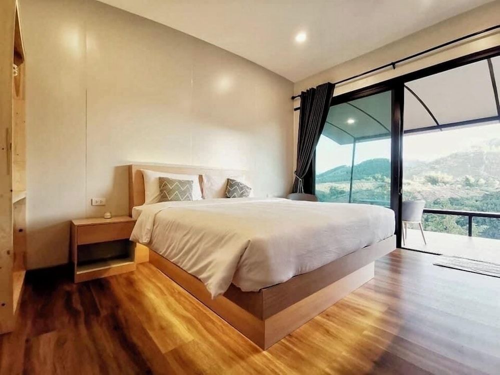 Kirirat Resort House, Hill View 4