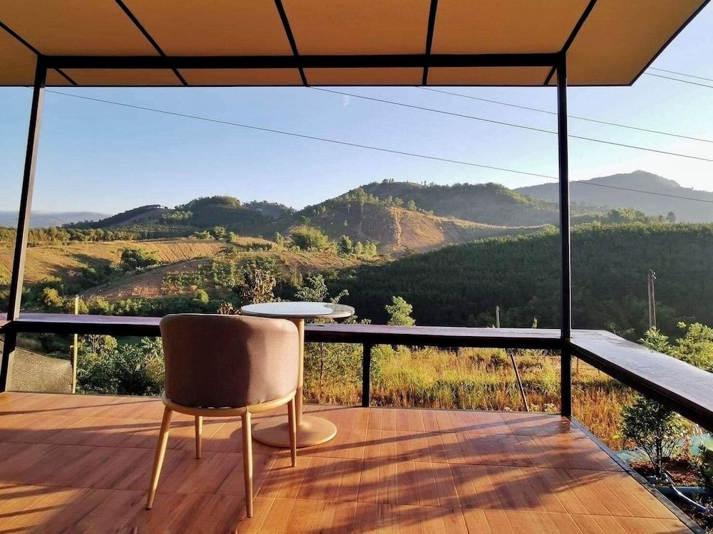 Kirirat Resort House, Hill View